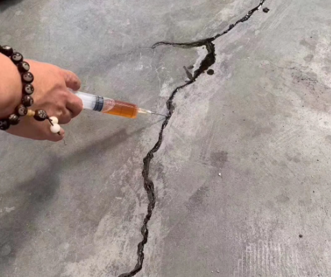 安居混凝土裂缝修补技术详解​